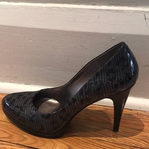 Black and grey patterned shoe